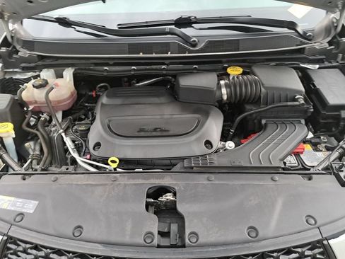 Certified 2023 Chrysler Pacifica Touring-L w/ Uconnect Theater Family Group AWD/4WD image 28