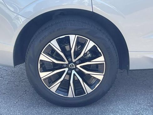 Used 2023 Volvo XC60 B5 Core w/ Climate Package AWD/4WD image 10