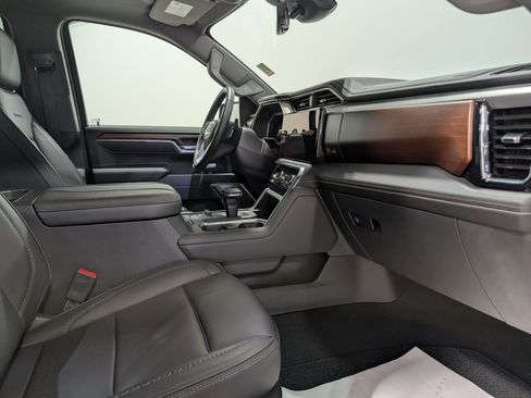 Used 2025 GMC Sierra 1500 Denali w/ Denali Reserve Package image 19