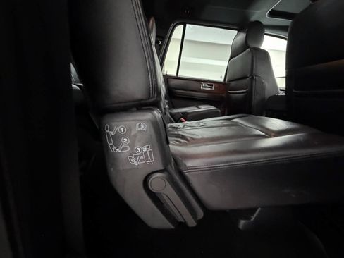 Used 2017 Lincoln Navigator L Select AWD/4WD image 7