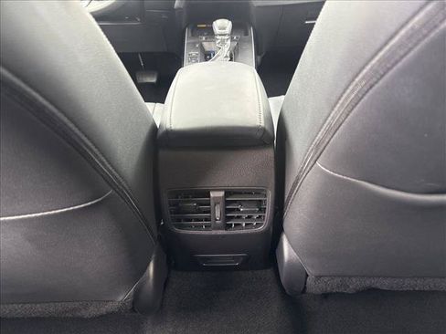 Used 2026 Toyota Corolla Cross XLE FWD image 18