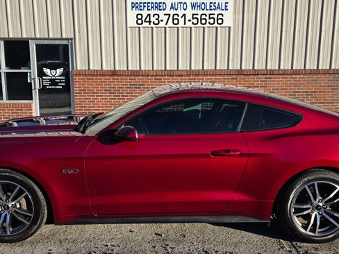 Used 2015 Ford Mustang GT image 3