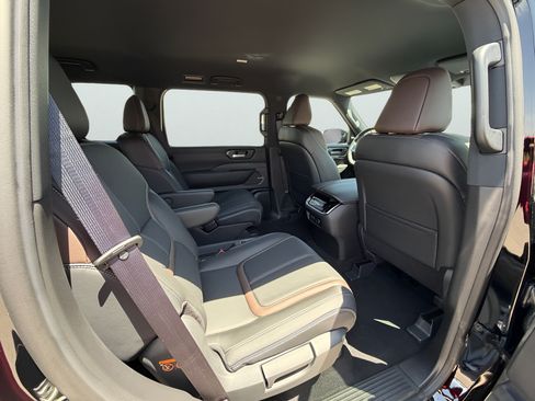New 2026 Nissan Armada SL w/ Captain's Chari Seat Package RWD image 27