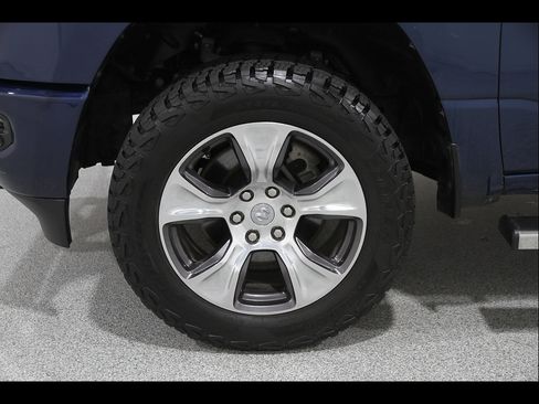 Used 2023 RAM 1500 Laramie AWD/4WD image 23