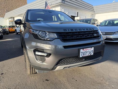 Used 2017 Land Rover Discovery Sport HSE image 11