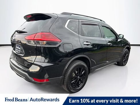 Used 2018 Nissan Rogue SV AWD/4WD image 11