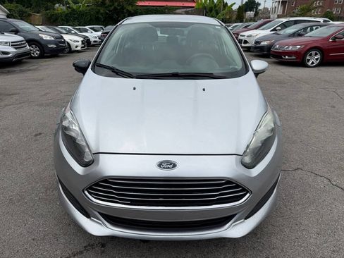 Used 2018 Ford Fiesta SE FWD image 3