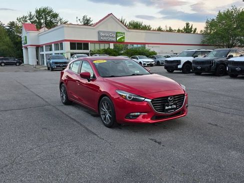 Used 2018 MAZDA MAZDA3 Grand Touring w/ Premium Equipment Package FWD image 32