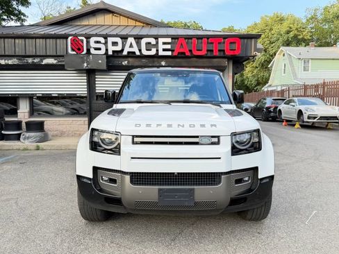 Used 2021 Land Rover Defender 110 X-Dynamic HSE AWD/4WD image 2