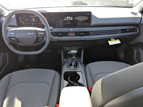 New 2026 Kia K4 LXS FWD image 12