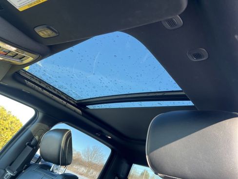 Used 2020 RAM 1500 Limited image 11