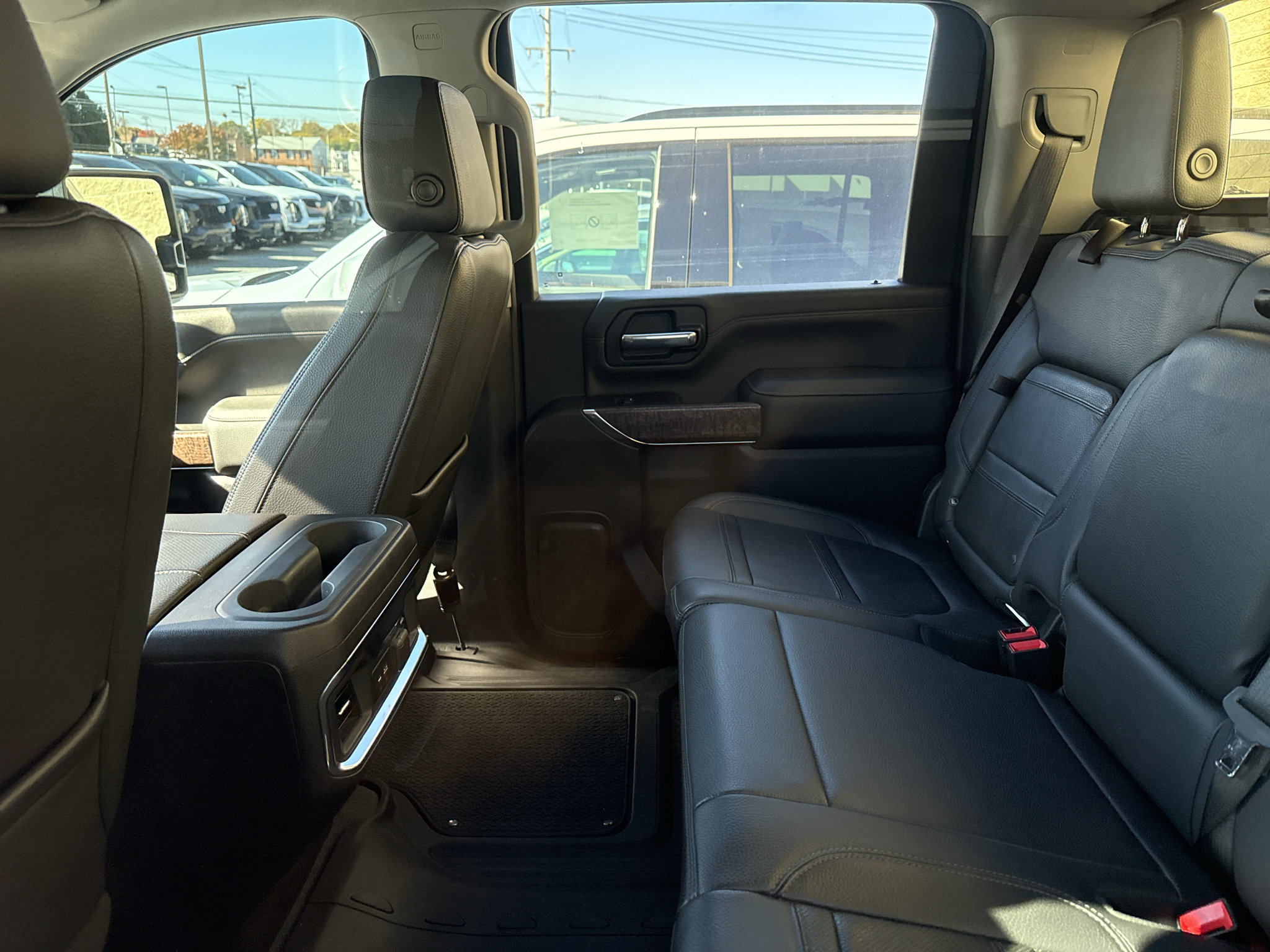 Used 2022 GMC Sierra 2500 Denali w/ Denali Ultimate Package AWD/4WD image 6