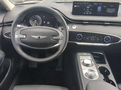 Used 2023 Genesis GV70 2.5T w/ Select Package AWD/4WD image 15
