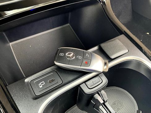 Used 2023 Mercedes-Benz CLA 250 4MATIC image 10