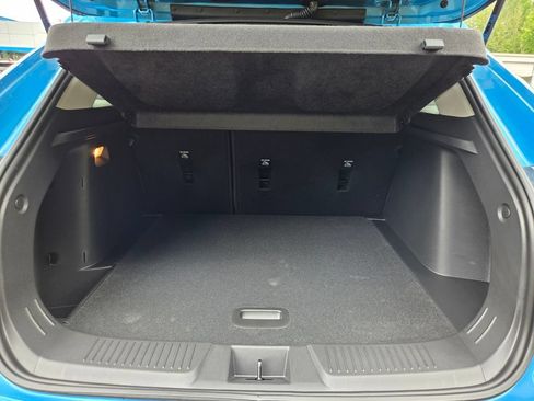 New 2026 Chevrolet Trax LT w/ Sunroof Package FWD image 18