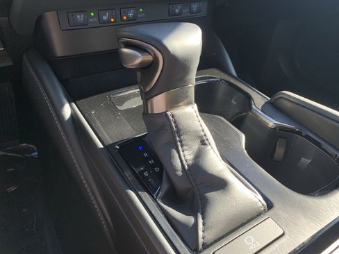 Certified 2025 Lexus ES 350 w/ Premium Package image 26