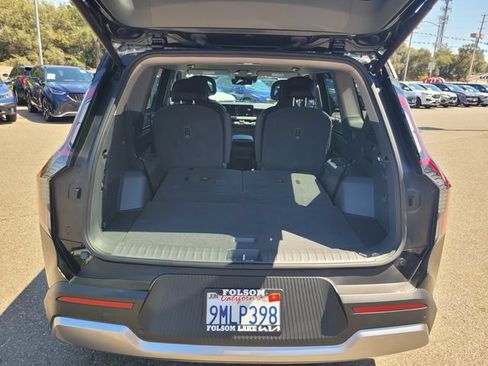 Used 2024 Kia EV9 Light Long Range RWD image 8