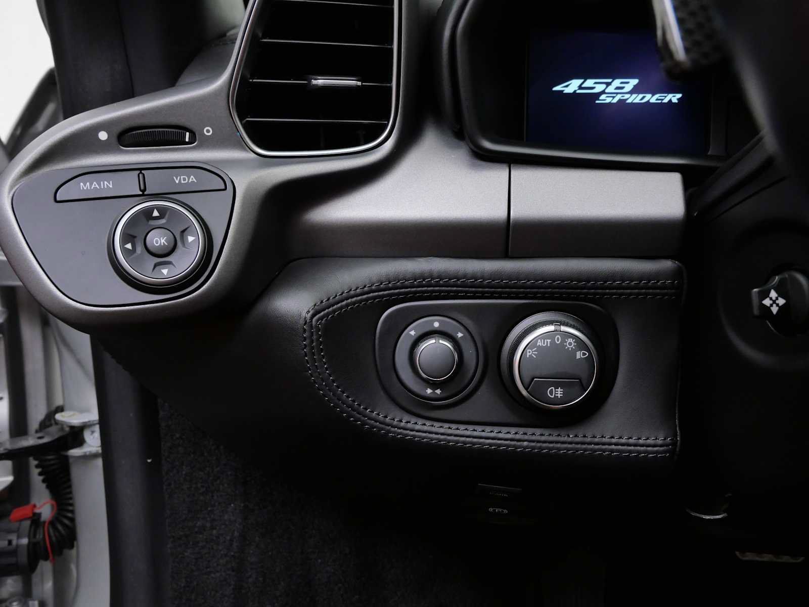 Certified 2013 Ferrari 458 Spider RWD image 27