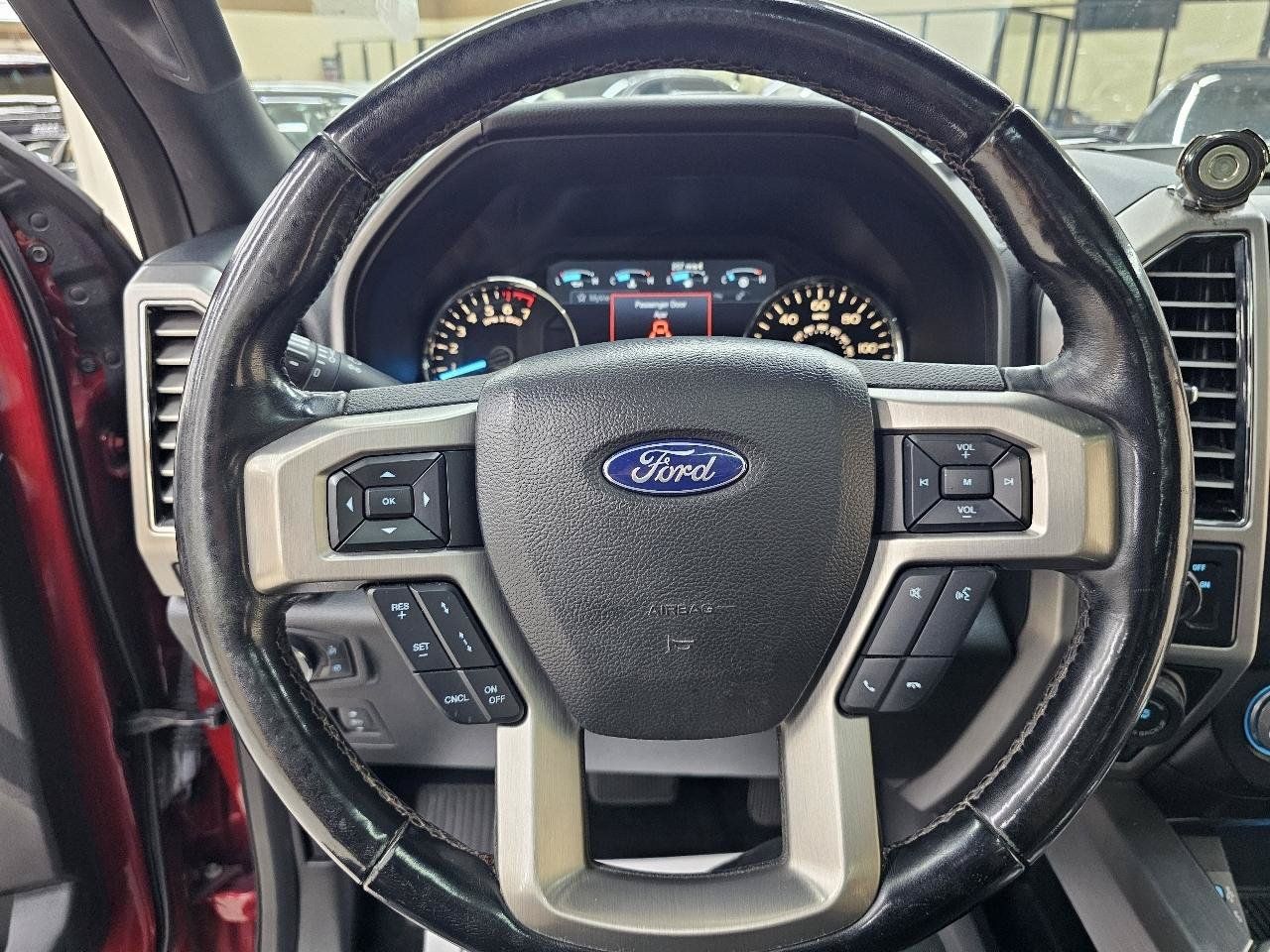 Used 2018 Ford F150 Platinum w/ Equipment Group 701A Luxury RWD image 31