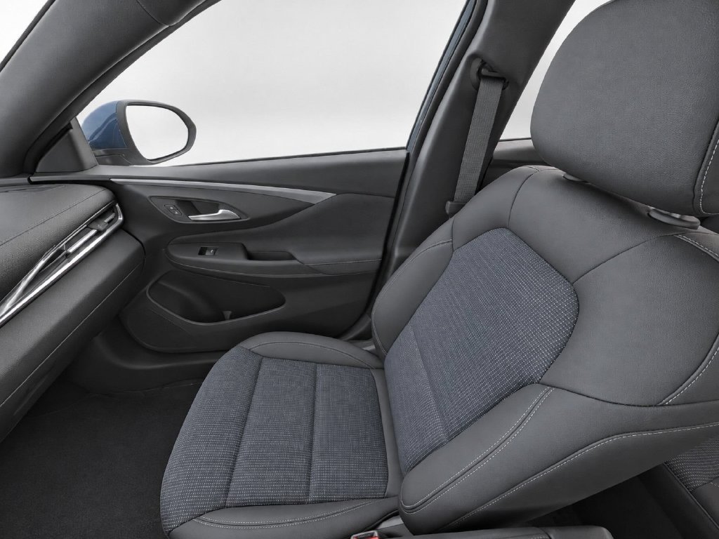 New 2026 Buick Envista Preferred w/ Convenience I Package FWD image 17