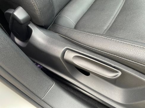 Used 2012 Volkswagen Jetta SE image 29