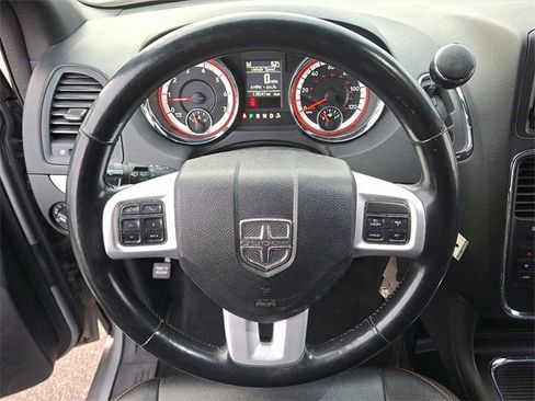 Used 2019 Dodge Grand Caravan GT image 18