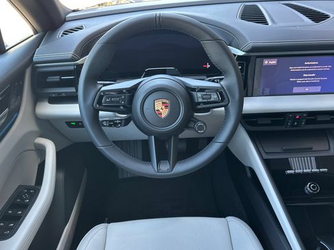 Used 2026 Porsche Macan 4 Electric AWD/4WD image 16