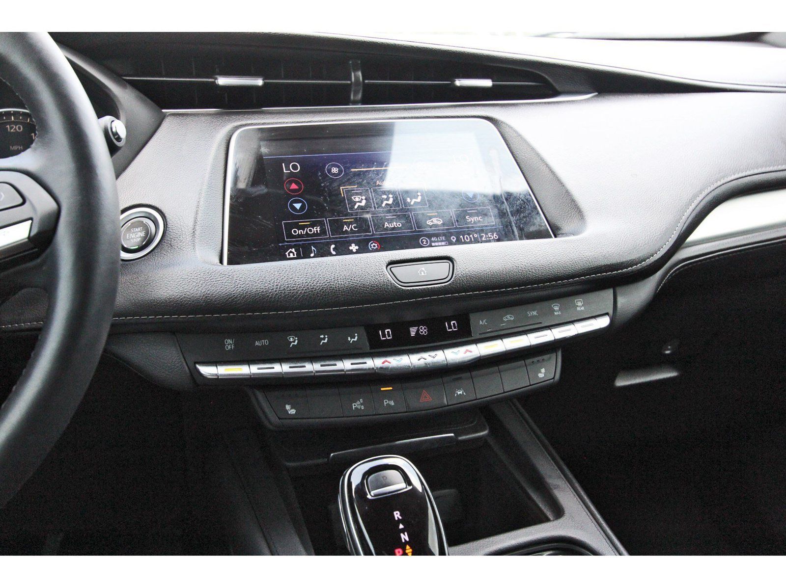 Used 2022 Cadillac XT4 Premium Luxury w/ Enhanced Visibility Package FWD image 29