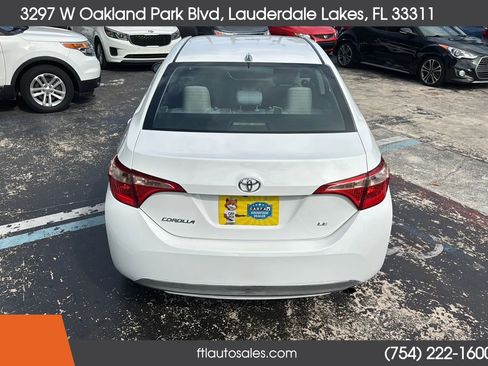 Used 2018 Toyota Corolla LE FWD image 9
