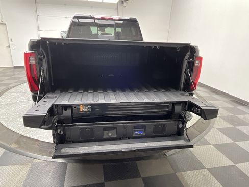 Certified 2024 GMC Sierra 2500 Denali Ultimate w/ Snow Plow Prep/Camper Package image 38