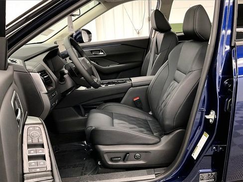 New 2026 Nissan Rogue Platinum w/ Platinum Premium Package image 9