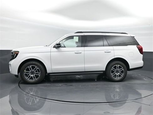 New 2025 Ford Expedition Active image 34