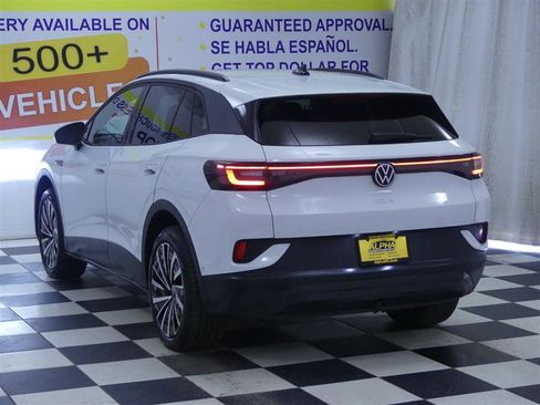 Used 2024 Volkswagen ID.4 Pro image 5
