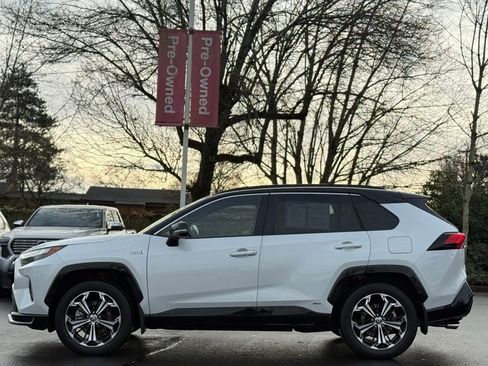 Used 2024 Toyota RAV4 XSE image 2