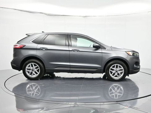 Used 2024 Ford Edge SEL image 5