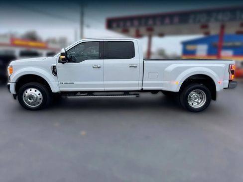 Used 2017 Ford F450 Lariat w/ Lariat Ultimate Package AWD/4WD image 2