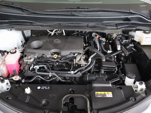 Used 2021 Toyota Sienna XLE image 48