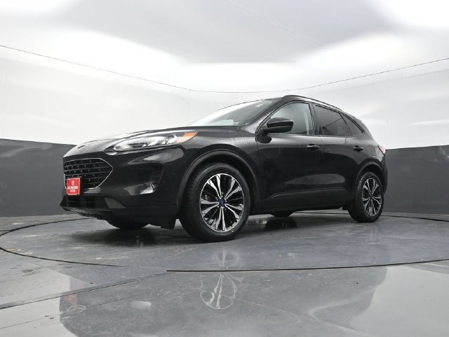 Used 2021 Ford Escape SE w/ SE Sport Appearance Package FWD image 33