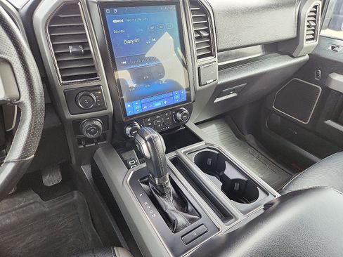 Used 2017 Ford F150 Raptor w/ Equipment Group 802A Luxury AWD/4WD image 20