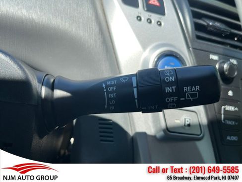 Used 2014 Toyota Prius V Five FWD image 23
