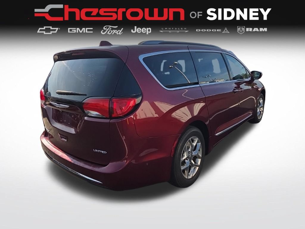 Used 2017 Chrysler Pacifica Limited w/ UConnect Theater Package FWD image 5