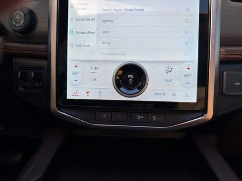 Used 2023 Ford Expedition Max King Ranch image 35