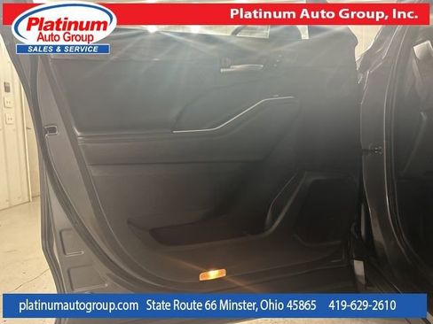 Used 2021 Toyota Highlander Platinum image 20