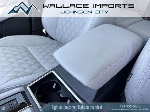 Used 2023 Mitsubishi Outlander SEL AWD/4WD image 11