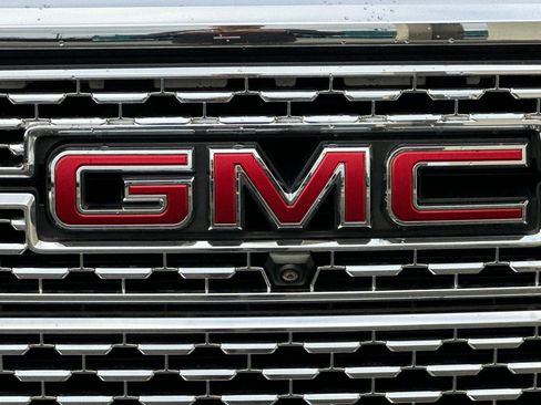 Certified 2020 GMC Sierra 1500 Denali w/ Denali Ultimate Package image 38