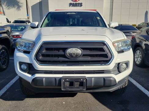 Used 2020 Toyota Tacoma SR5 image 2