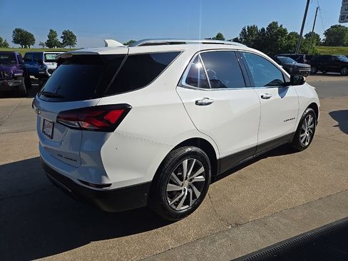 Used 2023 Chevrolet Equinox Premier AWD/4WD image 11