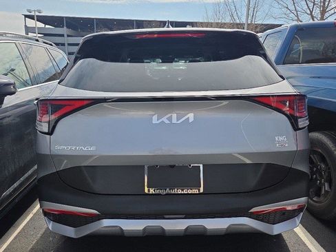 Certified 2025 Kia Sportage LX image 5