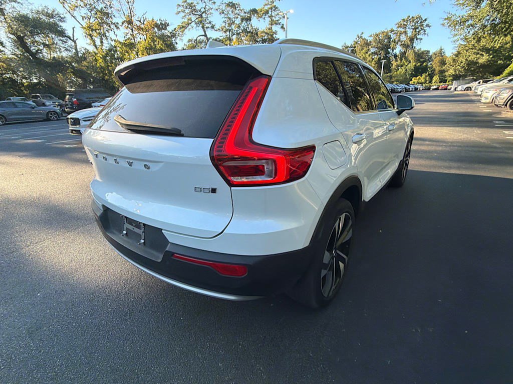 Used 2024 Volvo XC40 B5 Plus w/ Protection Package Premier AWD/4WD image 15