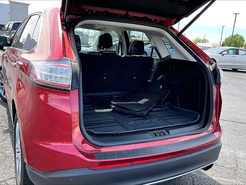 Used 2018 Ford Edge Titanium w/ Equipment Group 301A FWD image 19